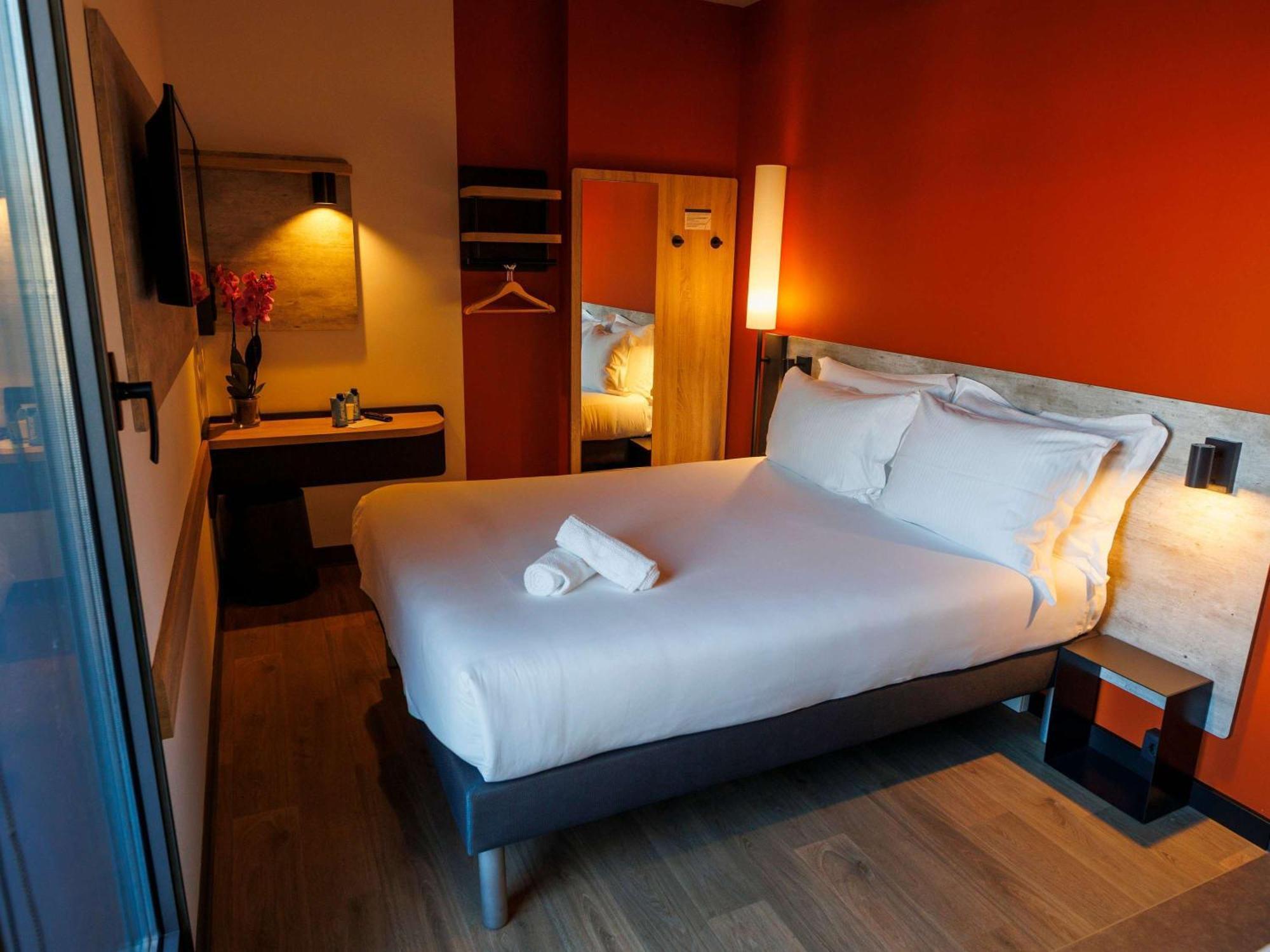 Ibis Budget Logrono Centro Exterior foto